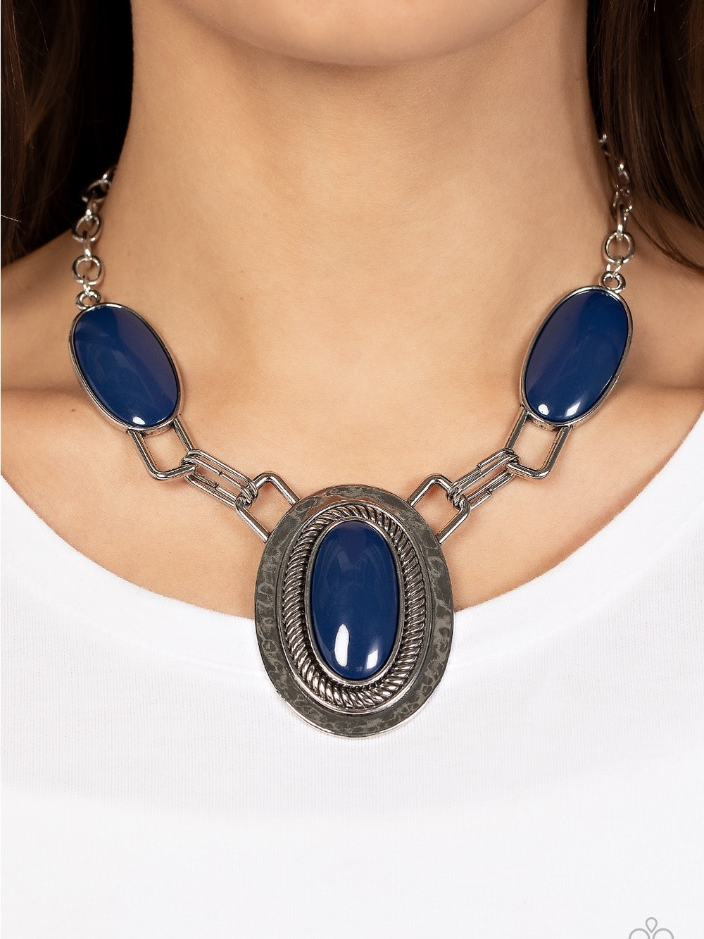Paparazzi Statement Blue Oval Pendant Necklace